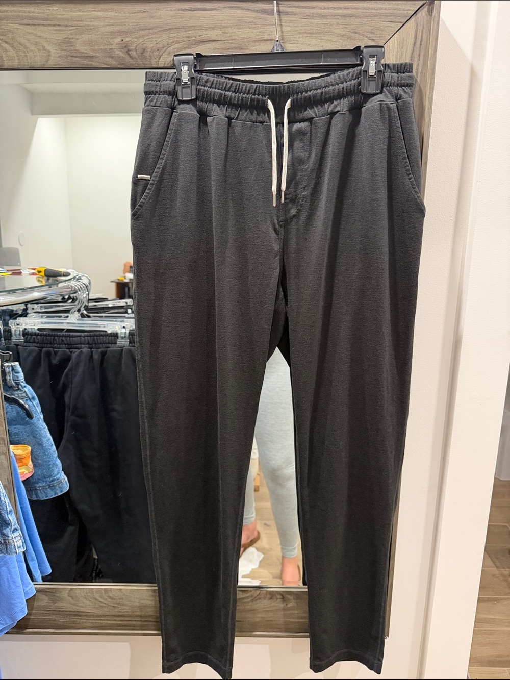 Women’s Vuori Dark Grey Drawstring Joggers